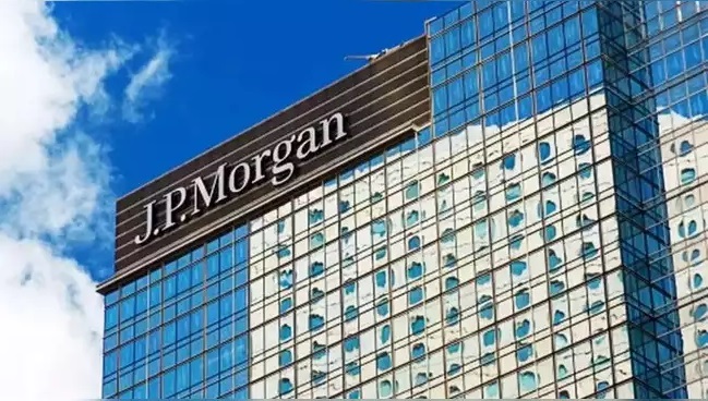 JPMorgan Unveils LLM Suite: AI Chatbot Poised to Revolutionize Research Analysis in Banking